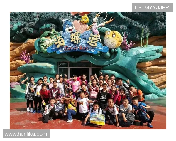 足球明星的妻子佟展现魅力与智慧共同成就幸福人生